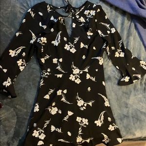 Floral ruffle tea dress NWT - tie in back